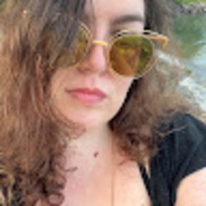 Meet your Posher, Alisha